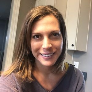 Meet your Posher, Monica